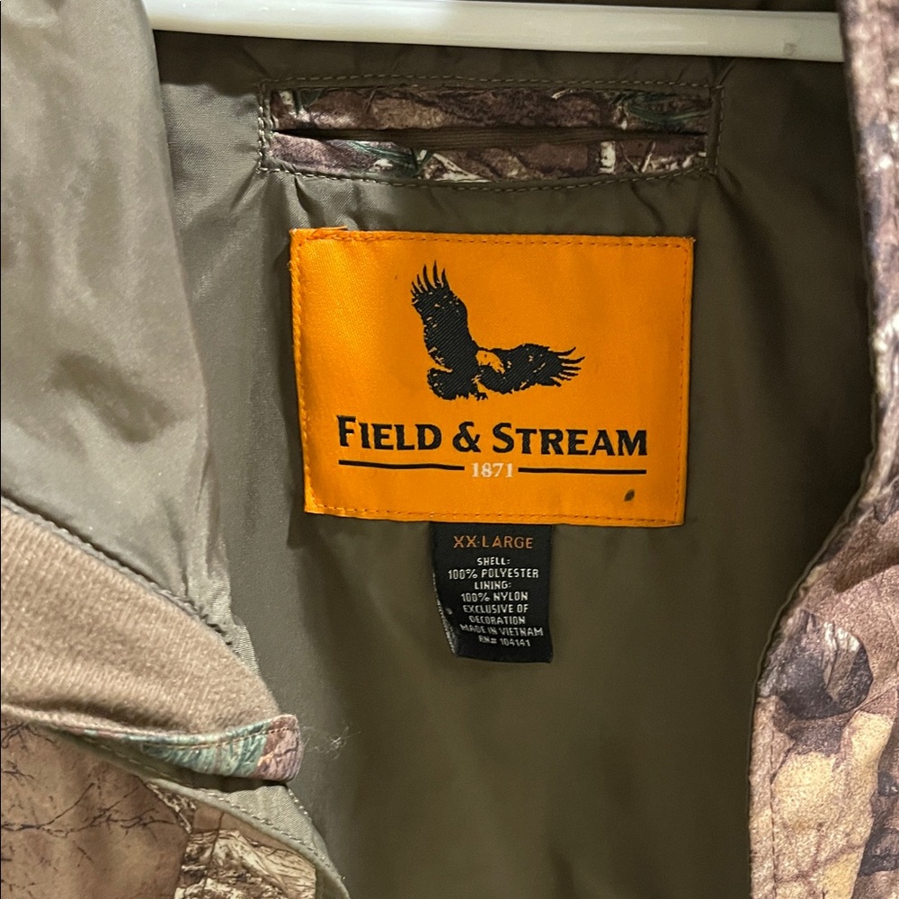 Field & Stream Woodland Camouflage Jacket - Picture 2 of 4